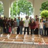 2,700 biji EM Mud Ball berjaya dibuat oleh penghuni Taman Desa Damai pada 3-5-2009